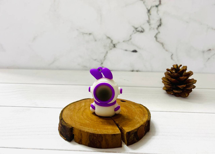 تراش سیلیکونی فضانورد