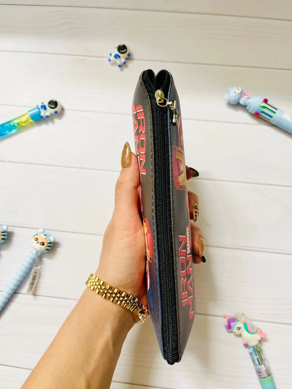 جامدادی مرد آهنین