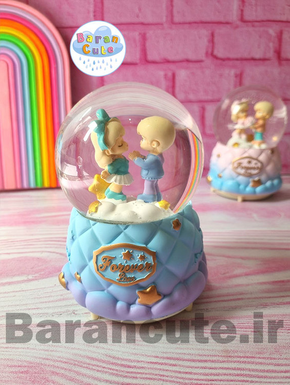 گوی موزیکال پمپی برفی چراغ دار سایز بزرگ طرح دختر و پسر و ستاره