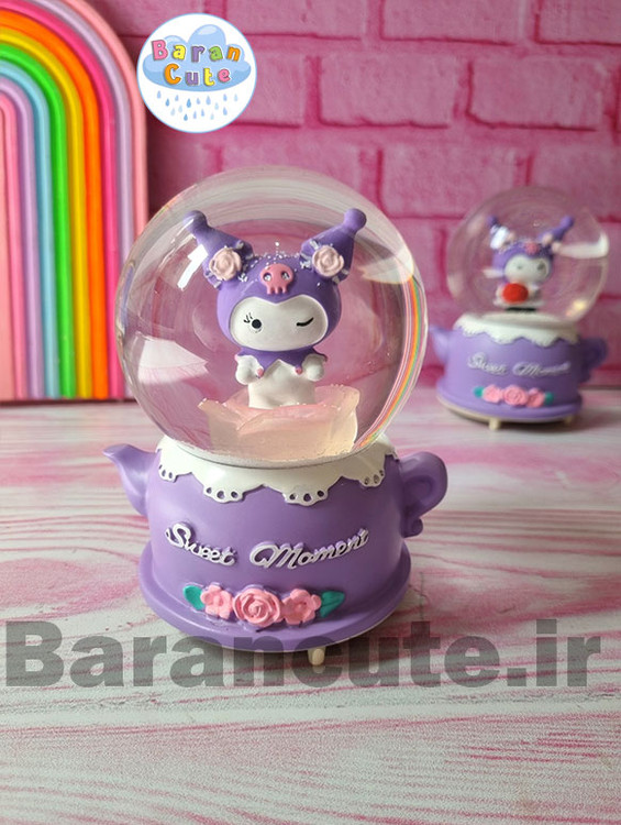 گوی موزیکال پمپی برفی چراغ دار سایز بزرگ طرح کورومی روی گل رز