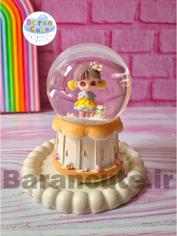 گوی موزیکال برفی چراغ دار (سایز متوسط) طرح دختر کیوت