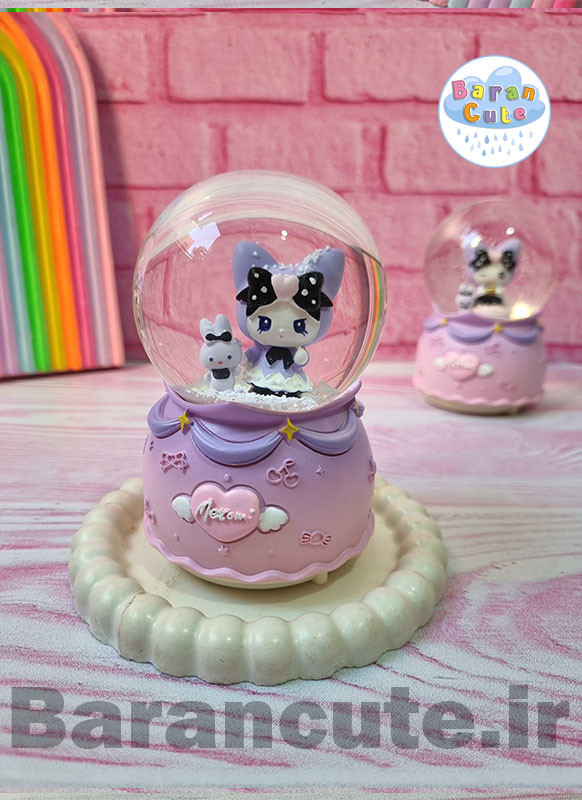 گوی موزیکال برفی چراغ دار (سایز متوسط) طرح کورومی و خرگوش