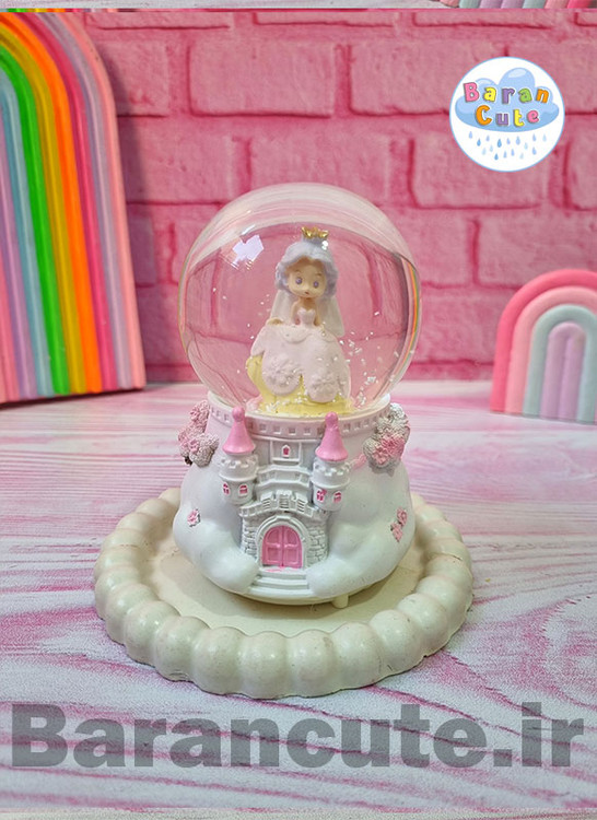 گوی موزیکال برفی چراغ دار (سایز متوسط) طرح پرنسس مو یاسی