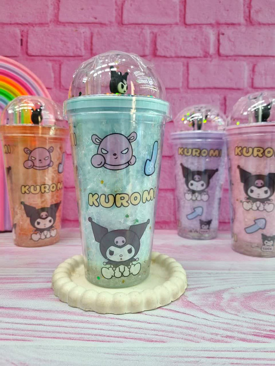 لیوان اسموتی وارداتی چراغ دار طرح کورومی